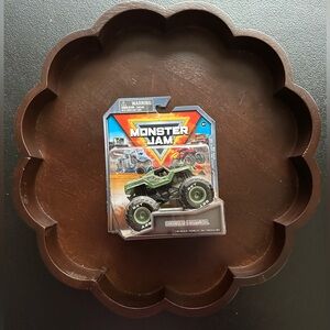 Monster Jam ~ Soldier Fortune Monster Truck Series 38